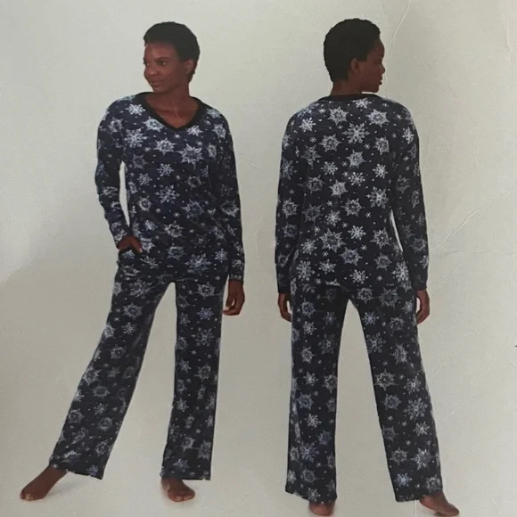 Nautica Cozy Silky Stretch Fleece 2 pc Long Sleeve Top and Pant Sleep Pajama Set - Picture 2 of 13